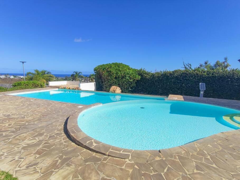 Sunbliss Appartement Saint-Gilles-les Bains Dış mekan fotoğraf